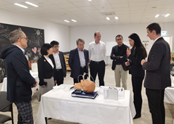 2023年11月10日，竞技宝
董事长刘敬桢应邀率团访问欧洲领先的高端医用耗材提供商洛曼劳仕医疗集团